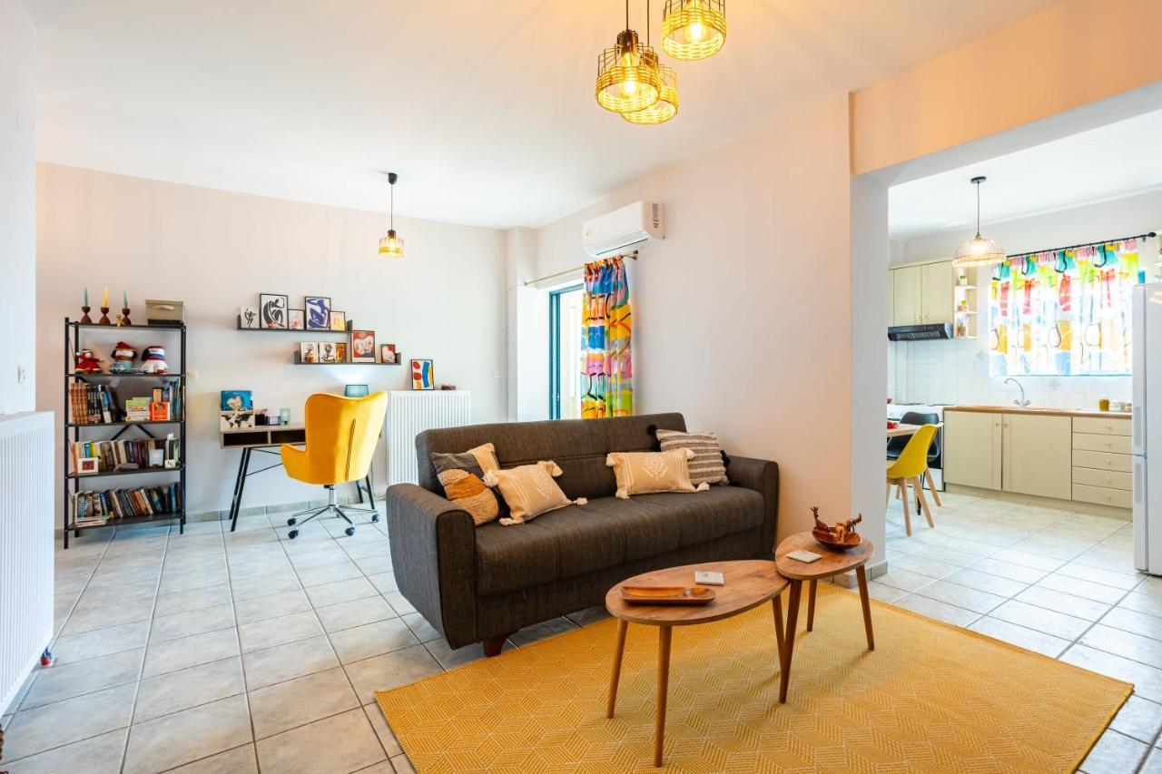 Jason City Escape - Cozy Urban Gem Каламата Экстерьер фото