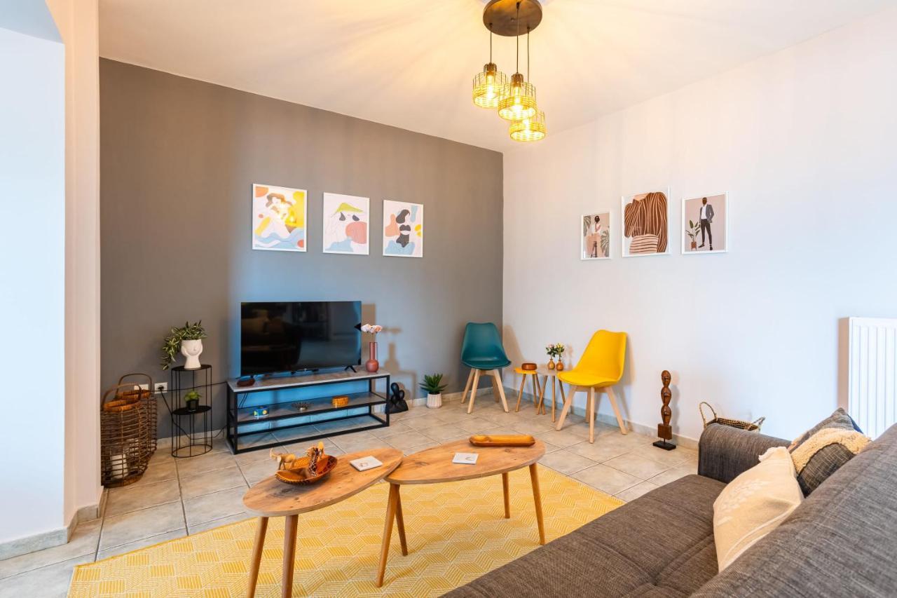 Jason City Escape - Cozy Urban Gem Каламата Экстерьер фото