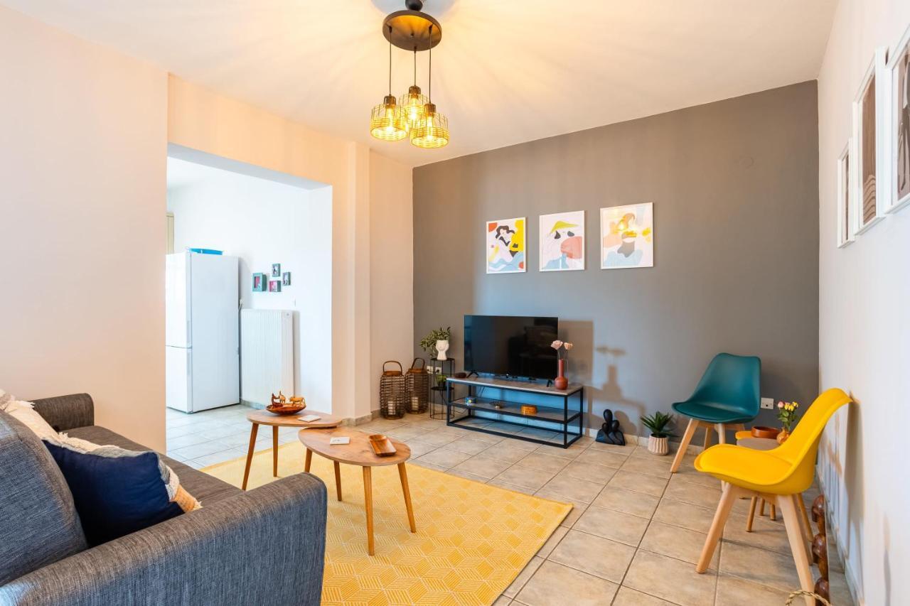 Jason City Escape - Cozy Urban Gem Каламата Экстерьер фото
