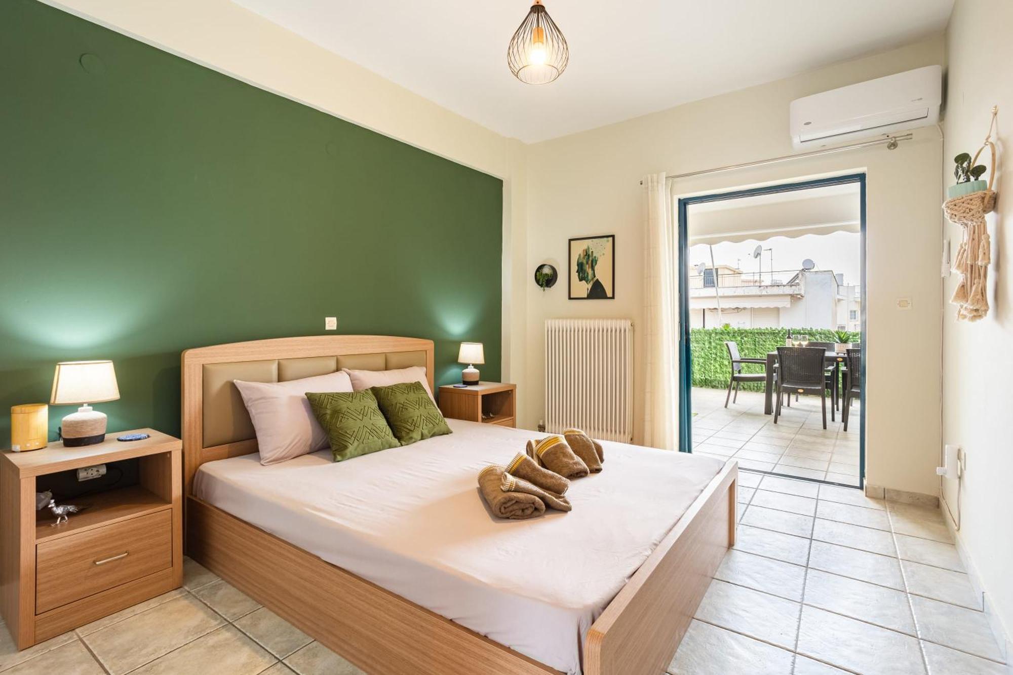 Jason City Escape - Cozy Urban Gem Каламата Экстерьер фото